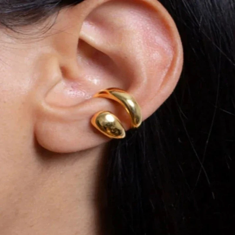Bague d'oreille portée
