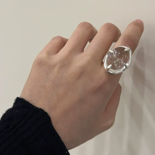 Bague portée