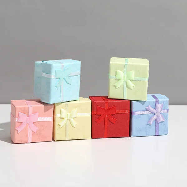 Boîtes cadeaux pour bijoux 4 × 4 cm, lot de 12