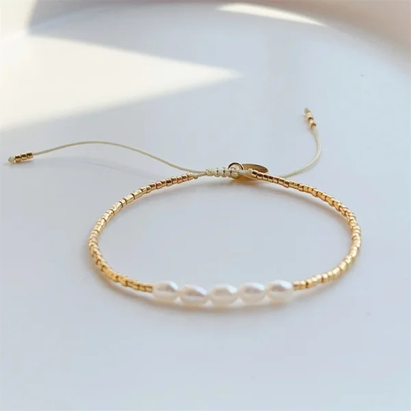Bracelet fin perles miyuki et perles nacrées