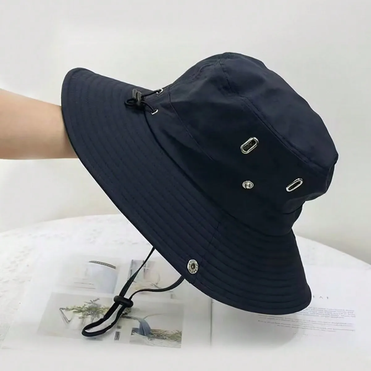 Chapeau bleu marine