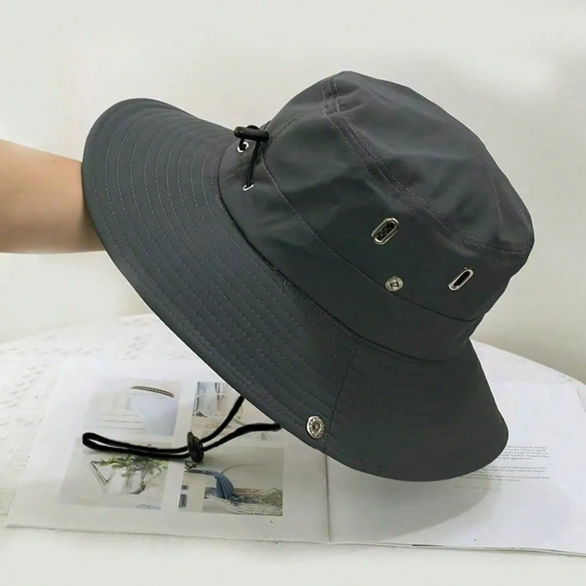 Chapeau gris