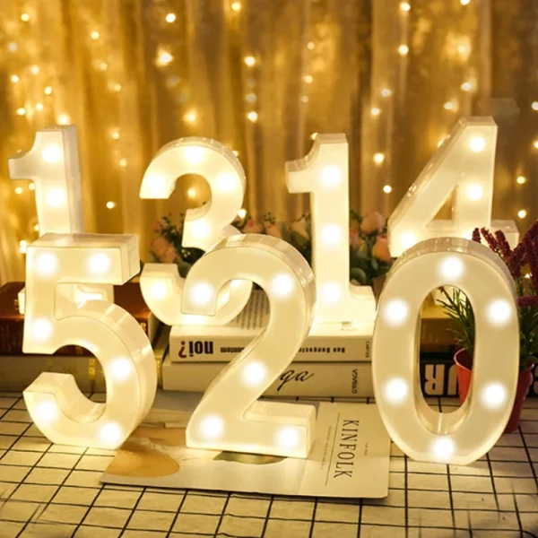 Chiffre ou cœur lumineux LED à piles, style enseigne de fête foraine