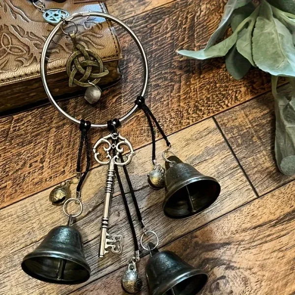 Cloches de porte bohèmes à clé et nœud celtique