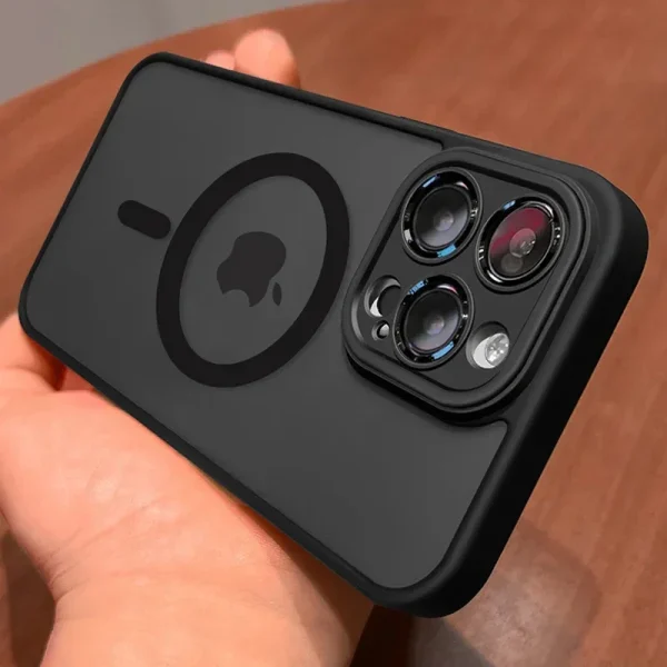 Coque magnétique translucide mate avec protection des objectifs pour iPhone 11 à 18