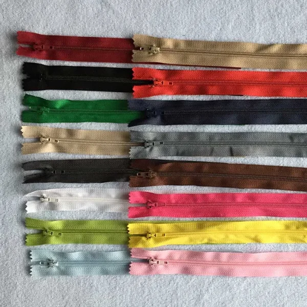 Fermetures éclair nylon n° 3, lot de 10, de 12 à 60 cm