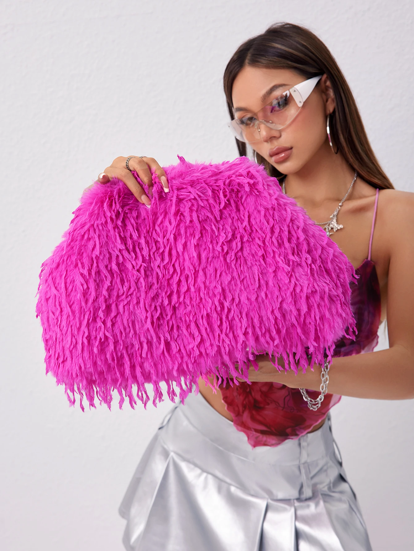 Grande pochette à franges duveteuses
