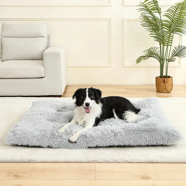 Matelas en peluche longue pour chien