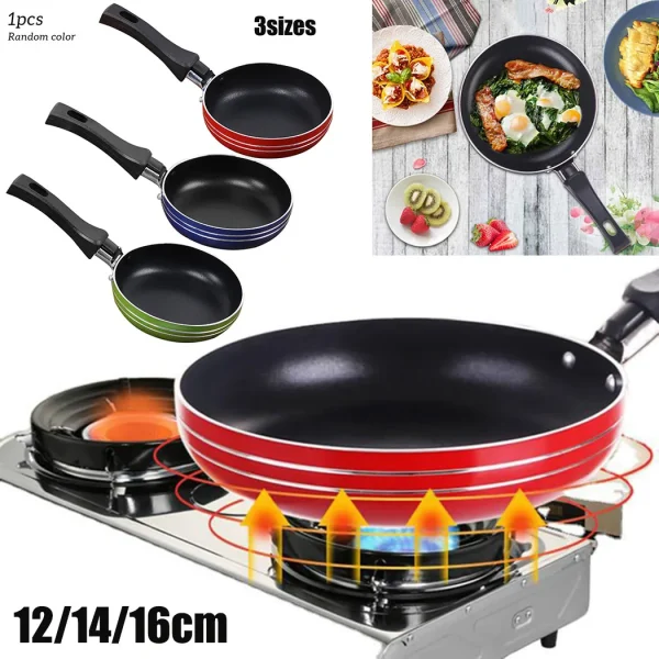 Mini poêles sur un réchaud et plats