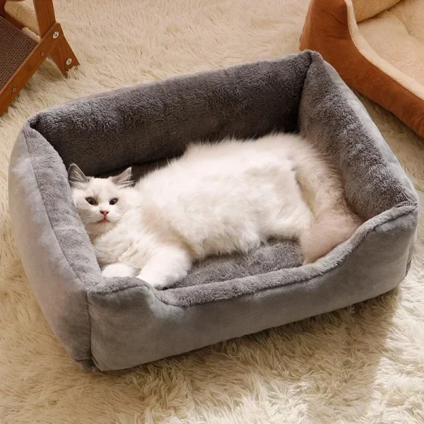 Panier rectangulaire pour chat en peluche
