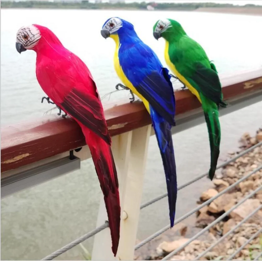 Perroquets sur une rambarde