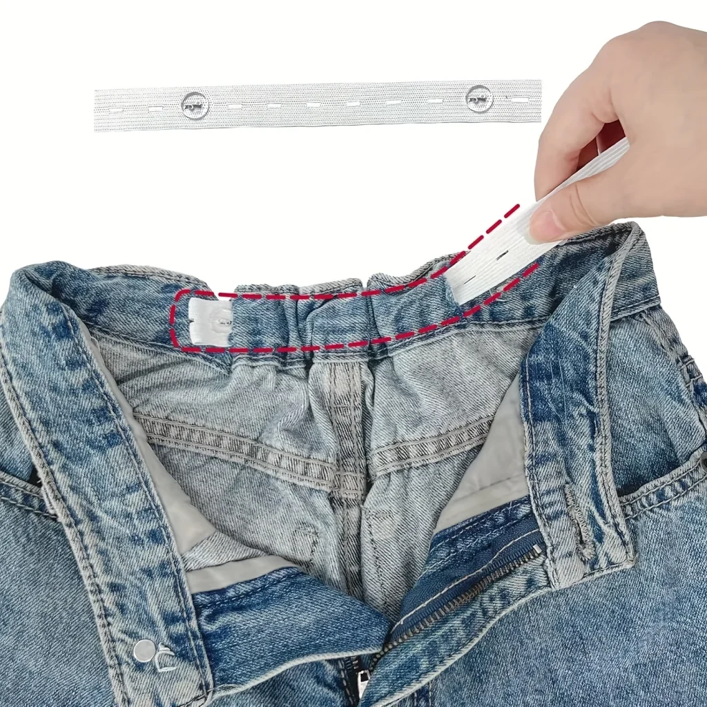 Installer la bande blanche dans la ceinture