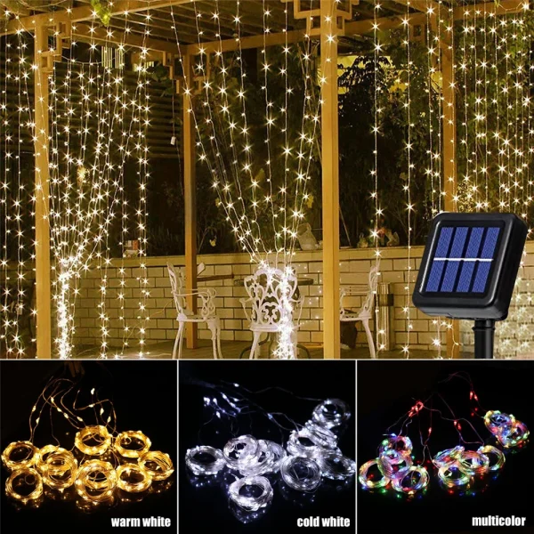 Rideau lumineux lors d'une soirée en plein air