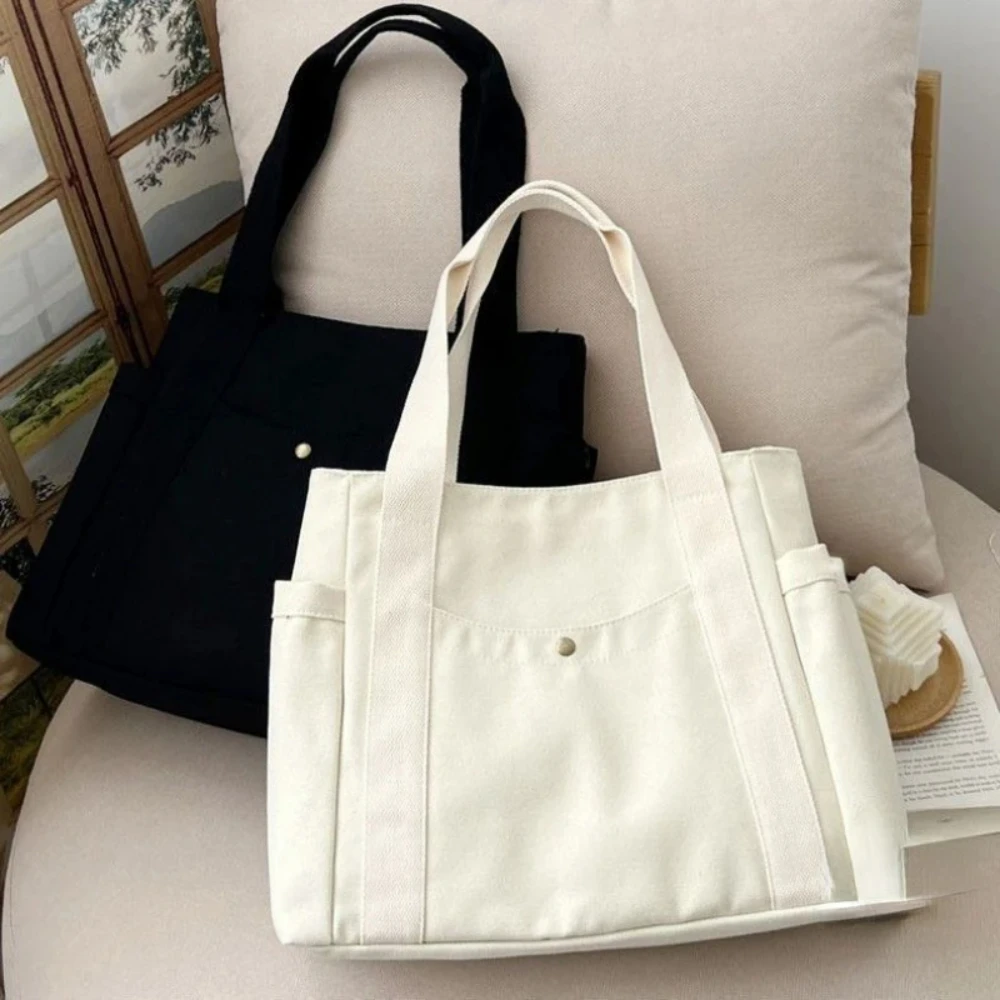 Cabas blanc et noir