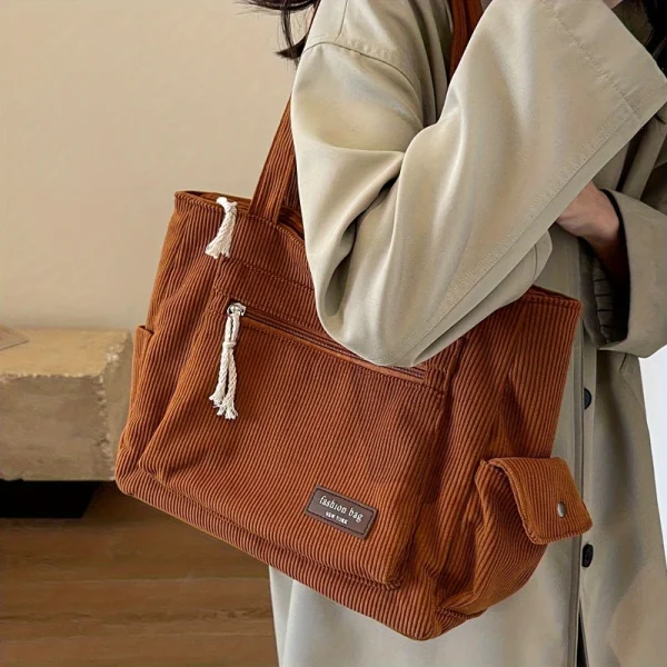 Sac caramel porté