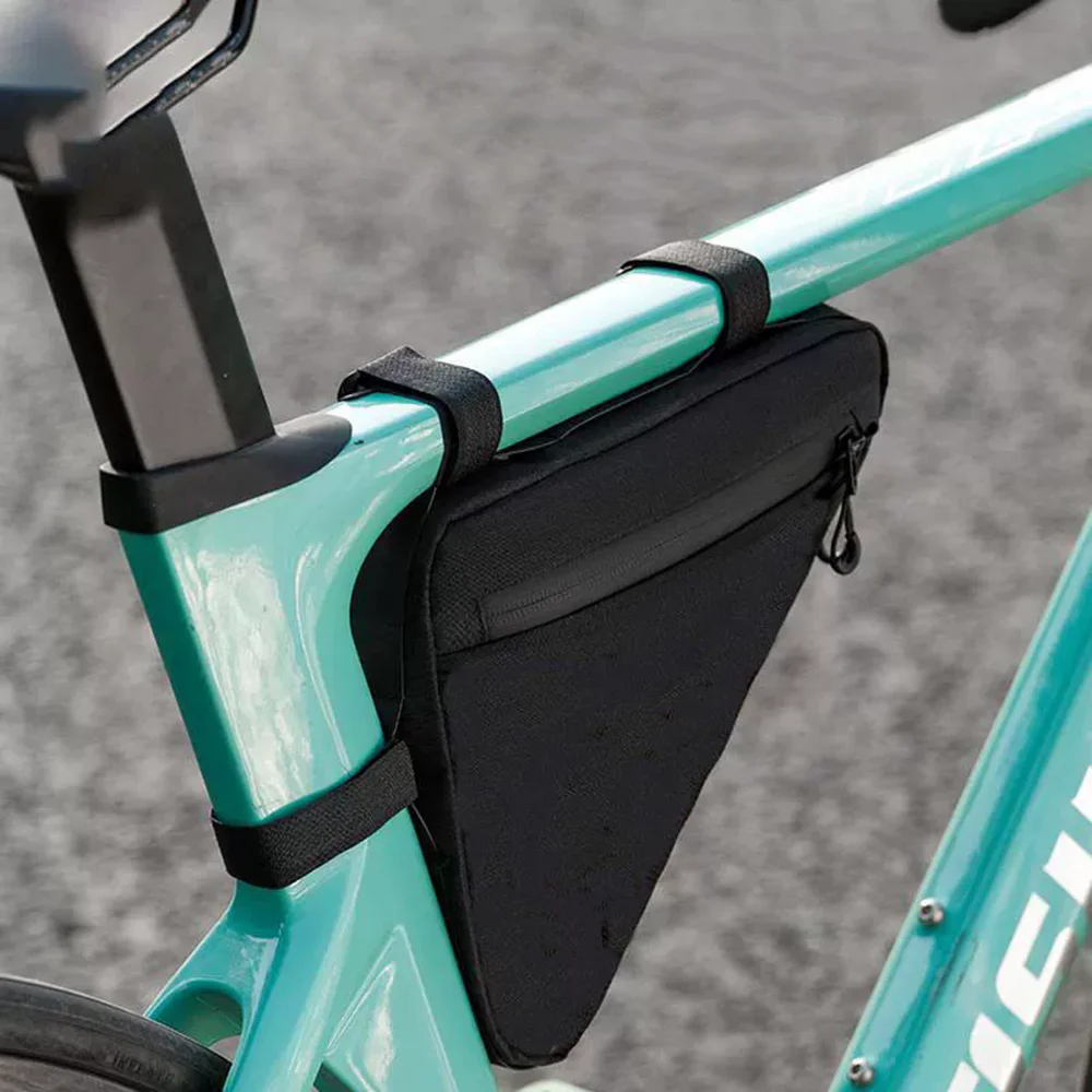 Sur un vélo de route