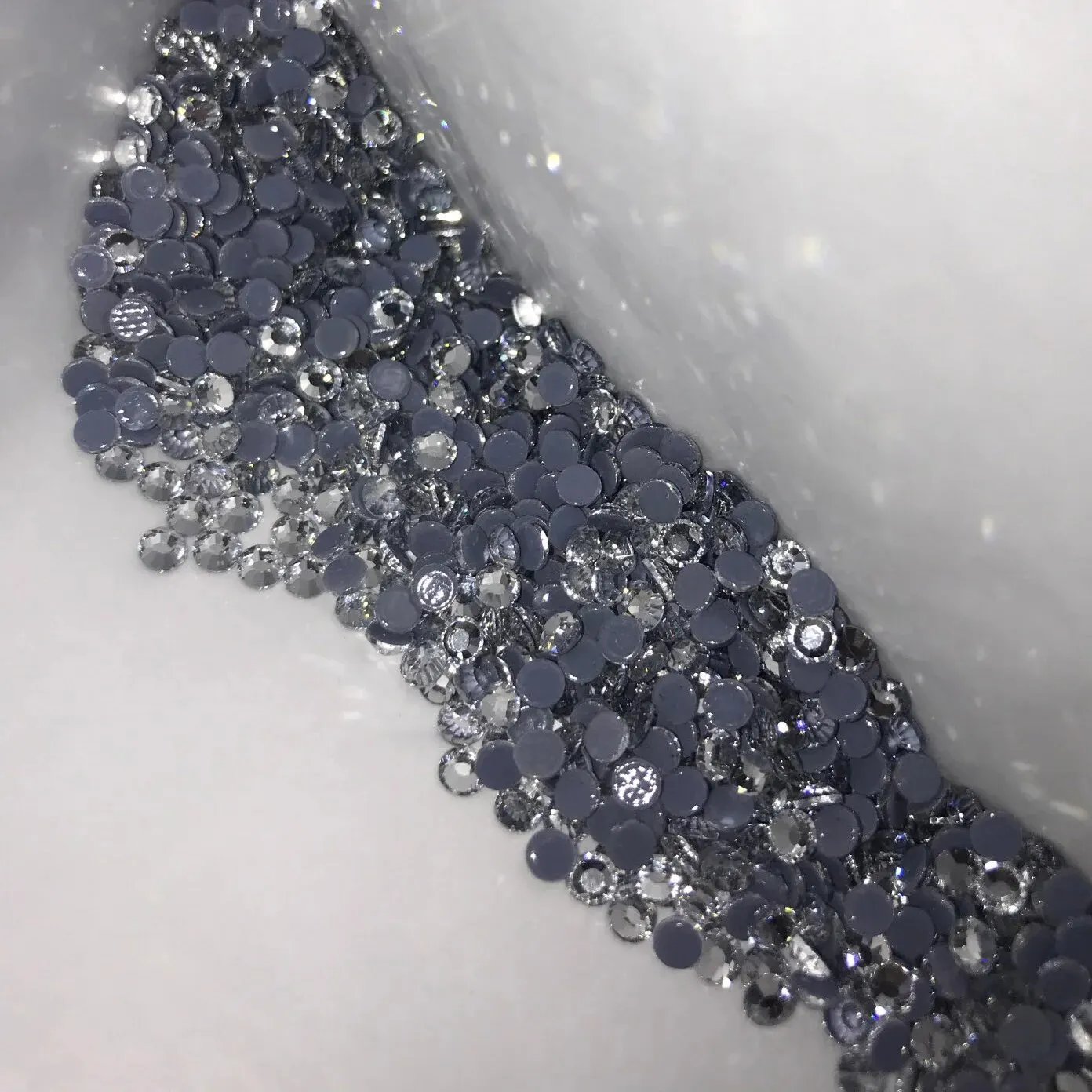 Strass cristal transparents dos gris