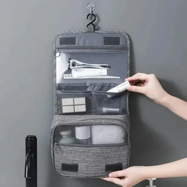 Trousse de toilette à suspendre