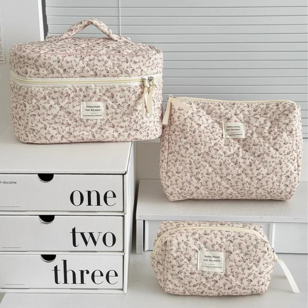 Trois tailles roses