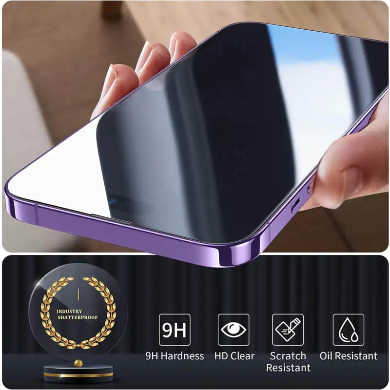 Verre trempé posé sur un iPhone