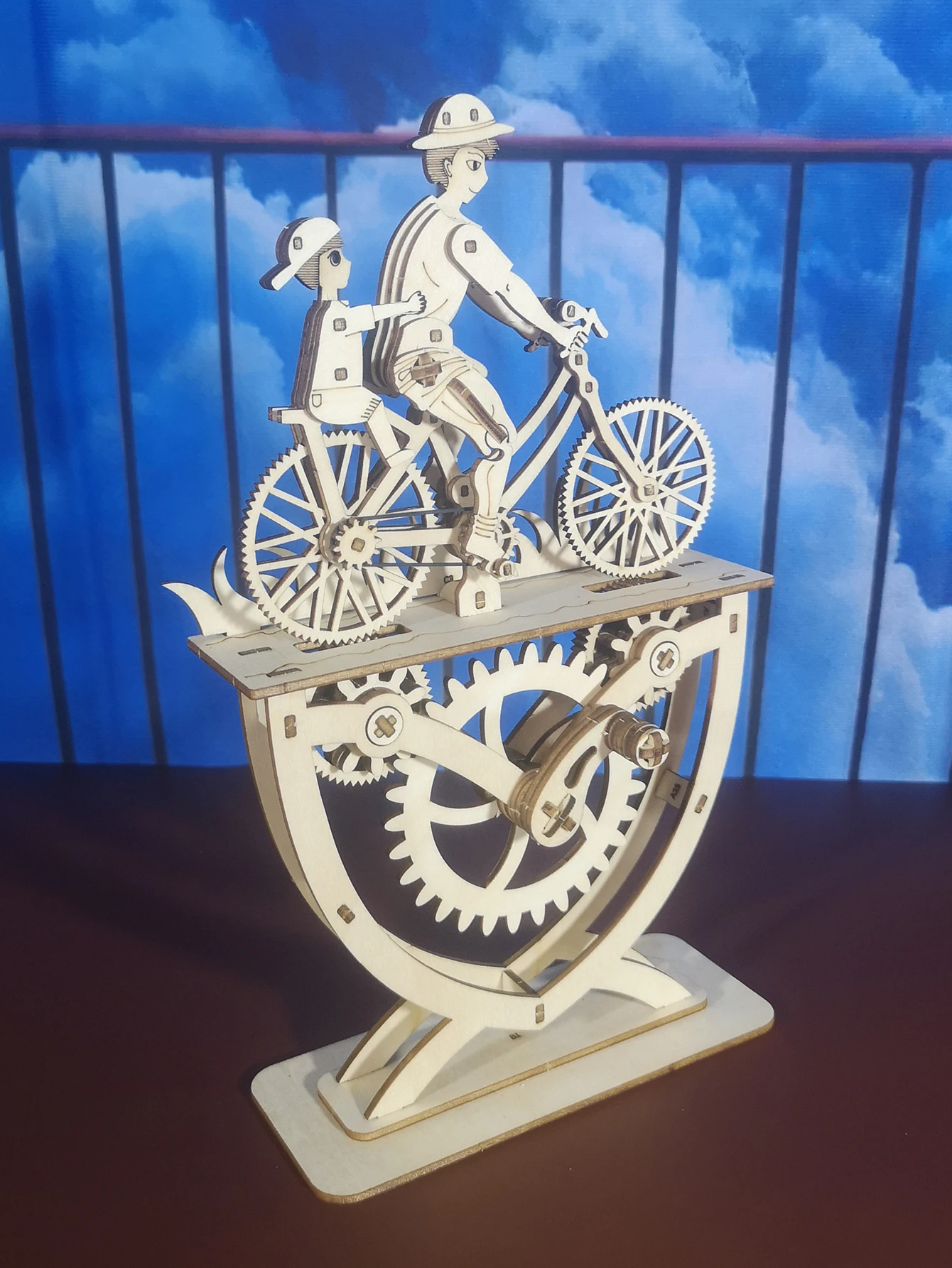 Automate en bois à assembler, balade à vélo