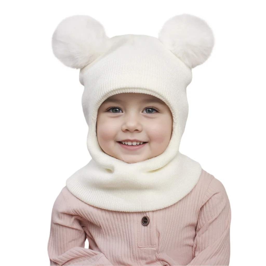Bonnet cagoule à deux pompons : détail