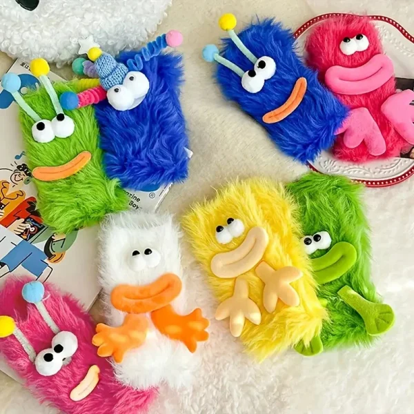 Chaussettes monstre en peluche