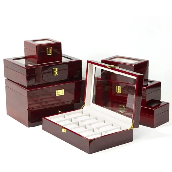 Coffret à montres en bois laqué à couvercle vitré