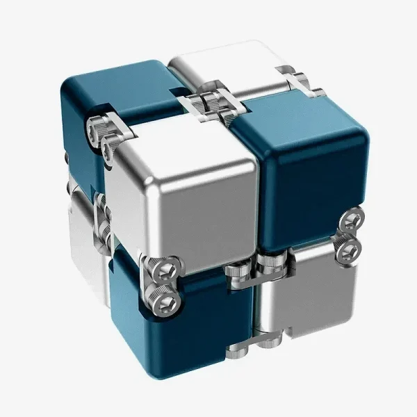 Cube infini en métal