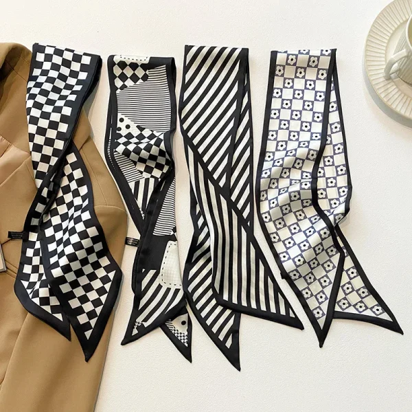 Foulard ruban noir et blanc imprimé