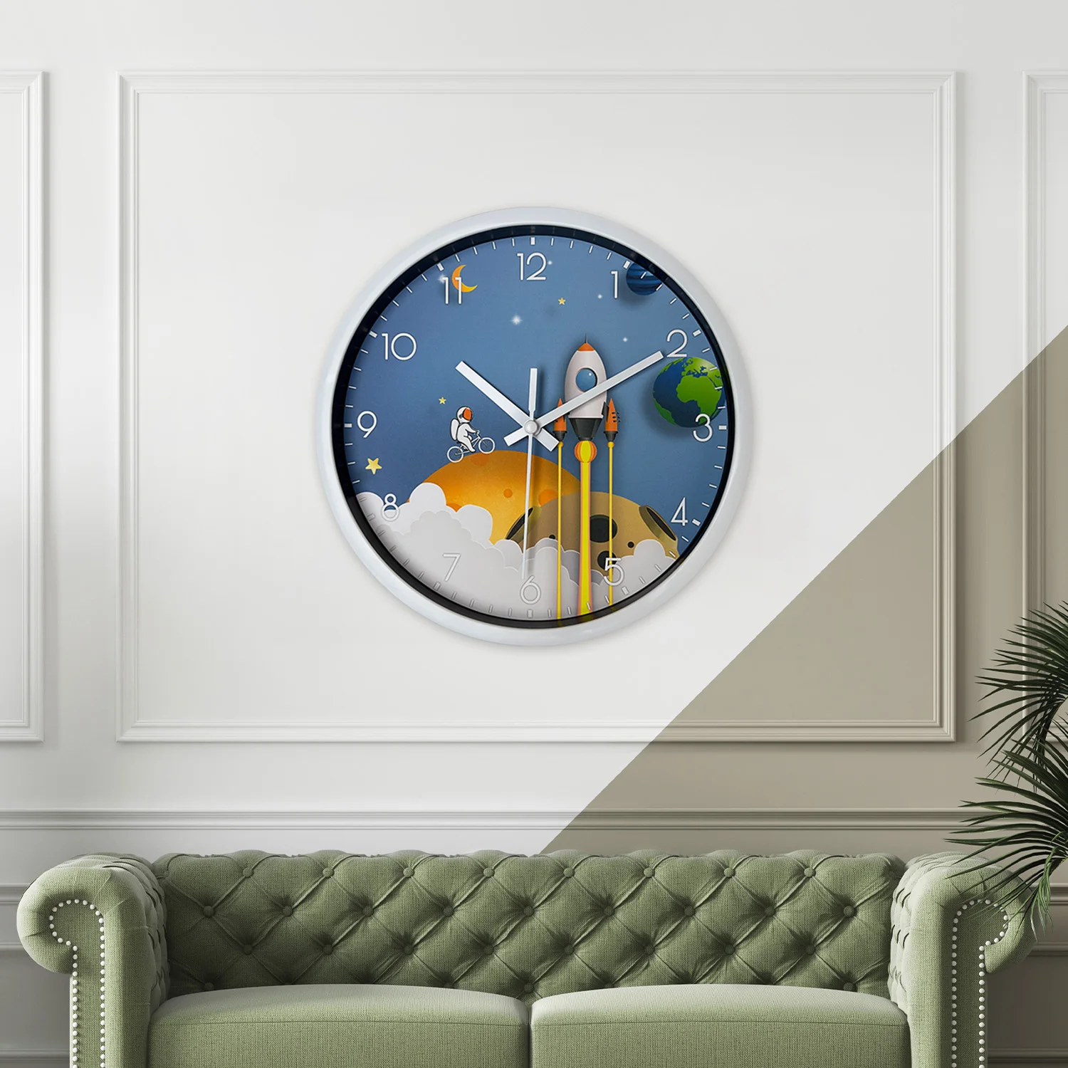 Horloge murale astronaute et fusée, 20 cm : détail