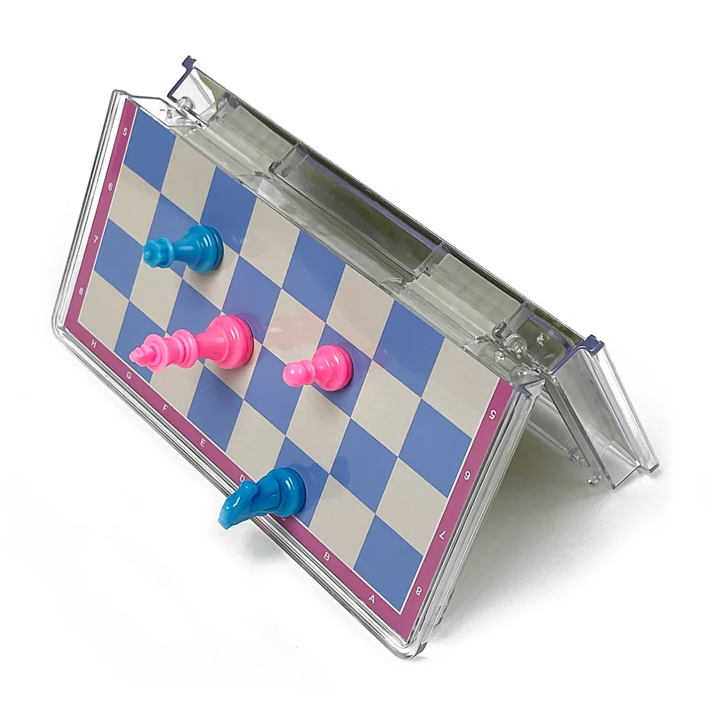 Jeu d'échecs magnétique de voyage : détail