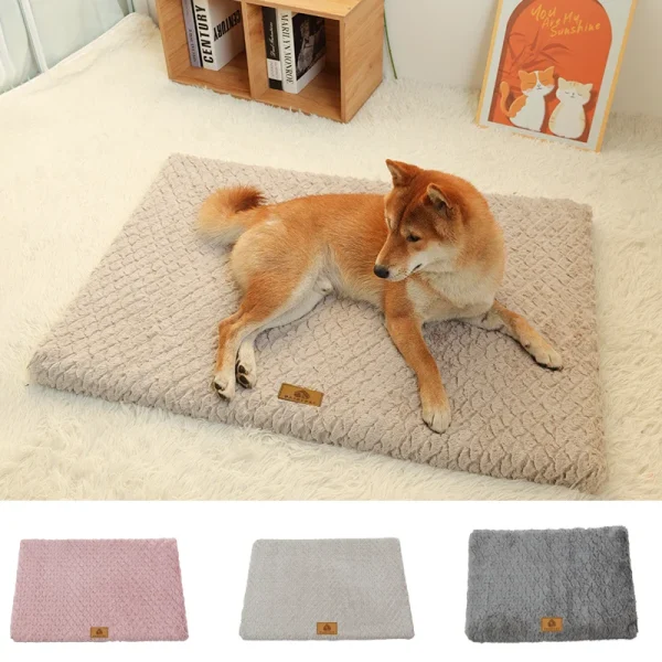 Matelas en mousse avec housse en peluche