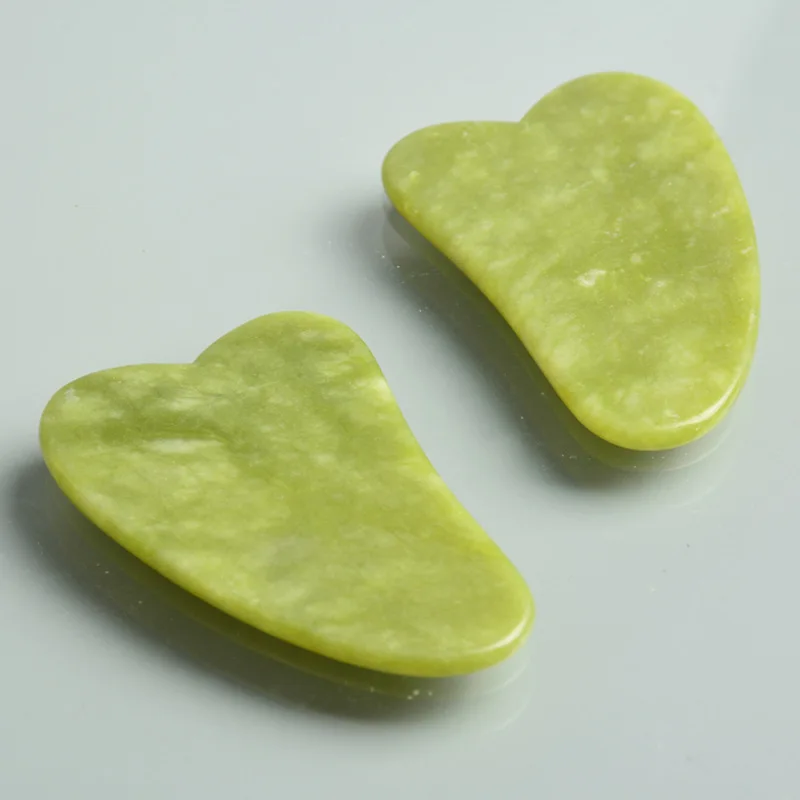 Rouleau de jade et gua sha, set de massage : détail