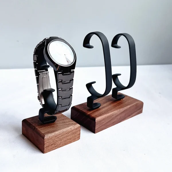 Avec une montre