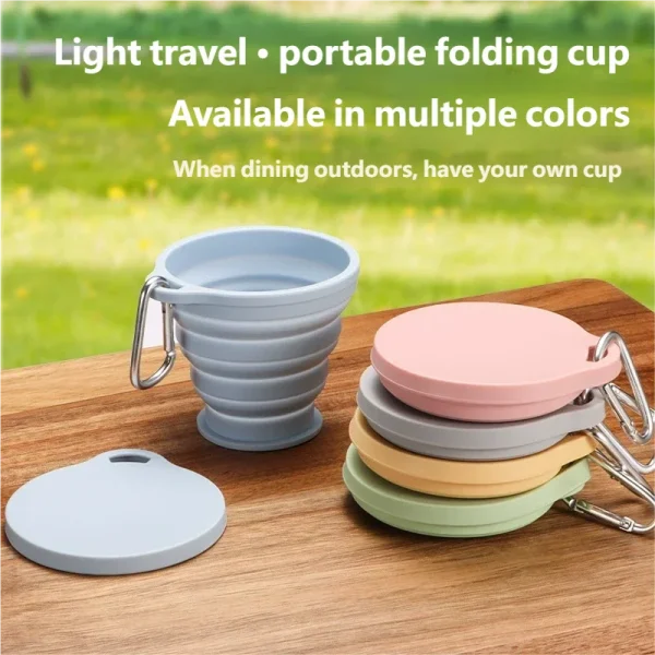 Tasse pliable en silicone avec couvercle