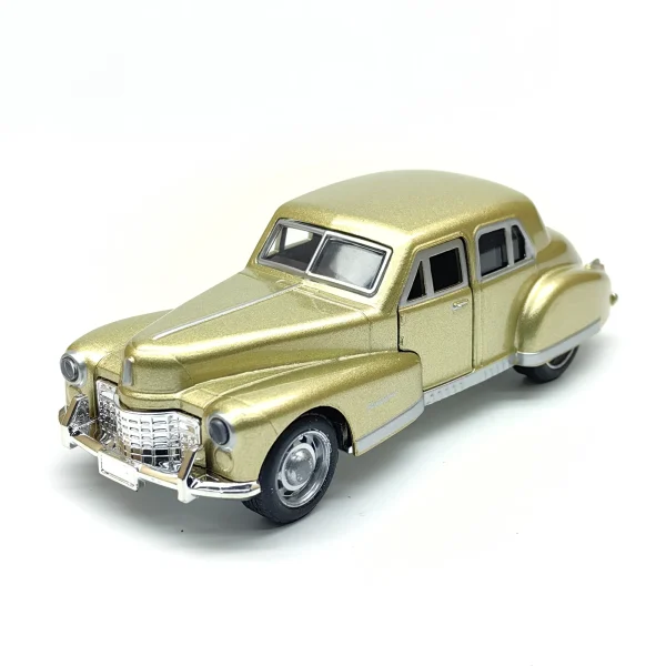 Voiture rétro en métal à rétrofriction